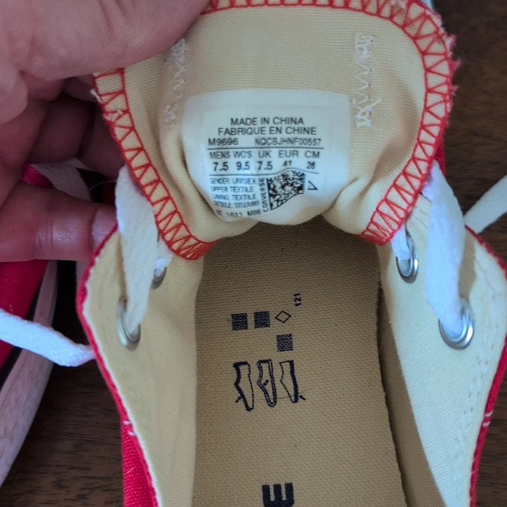 Red Converse Sneakers Sz 9.5 - Picture 3 of 5